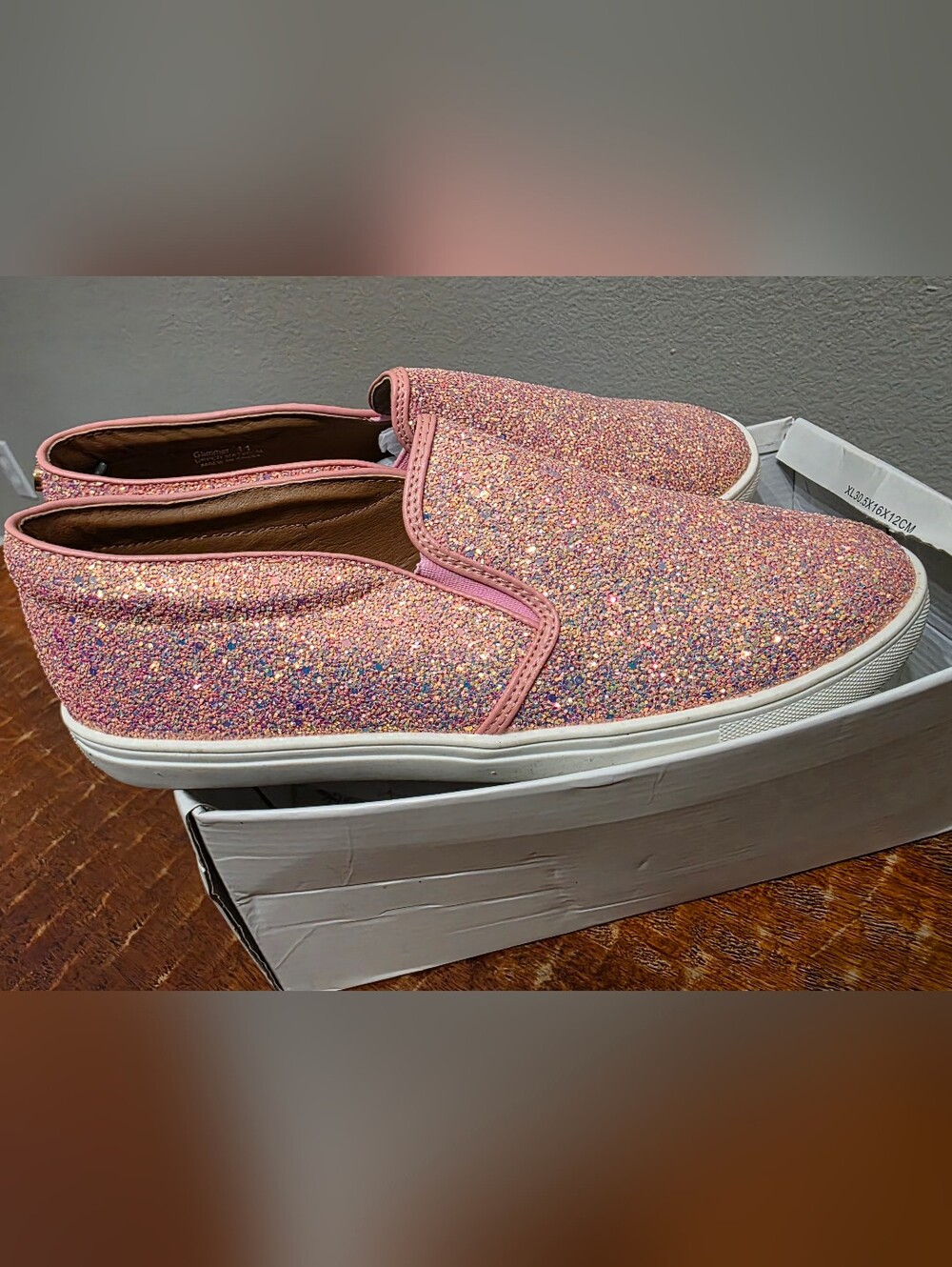 Women's Sneaker Shoe Pink Glitter - Picture 4 of 4